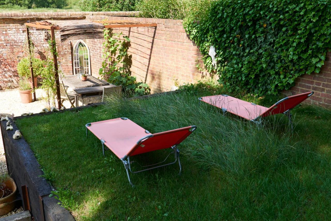 Villa Hut64 à Alderbury Extérieur photo
